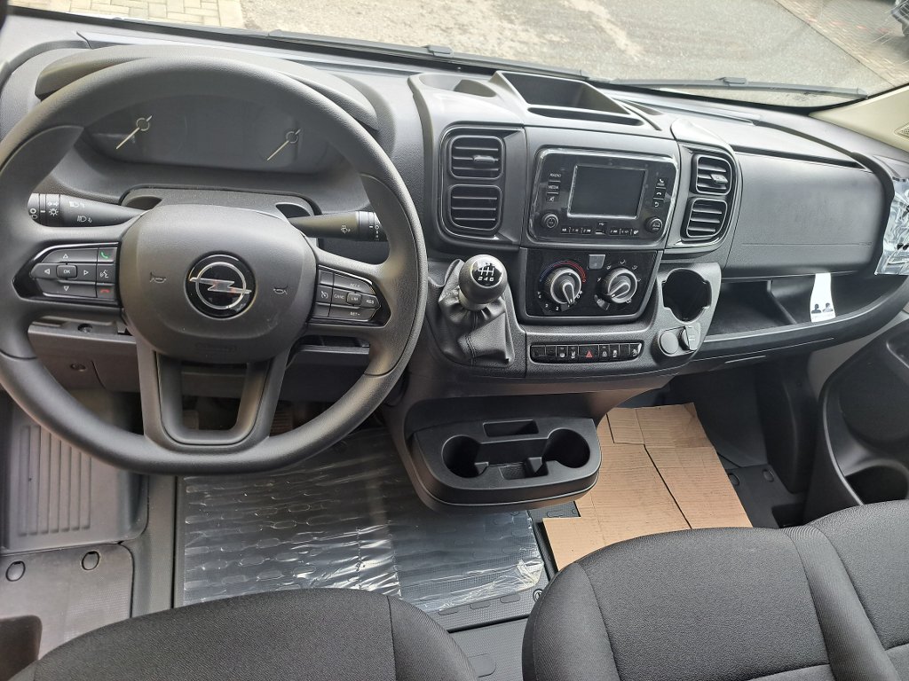 Opel Movano