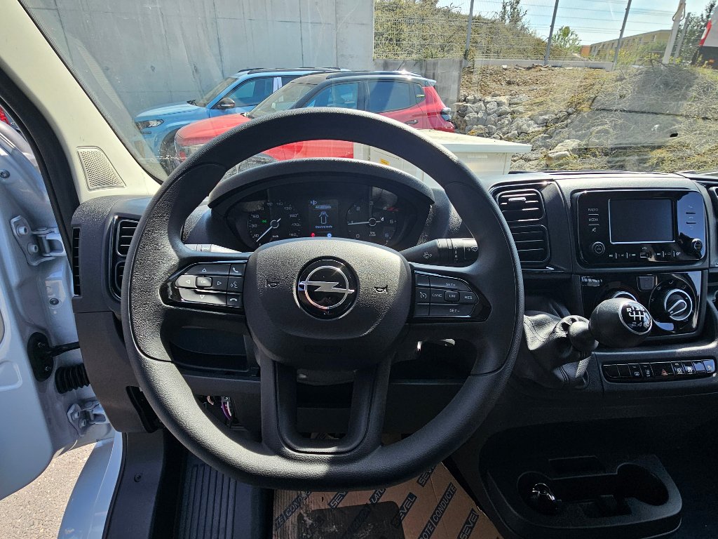 Opel Movano