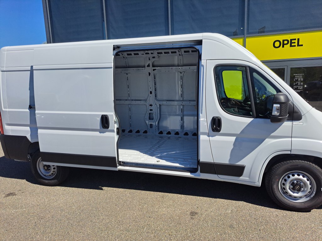 Opel Movano