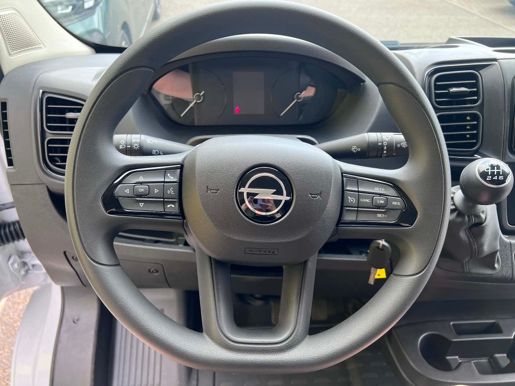 Opel Movano
