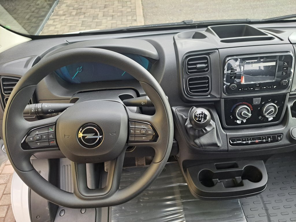 Opel Movano